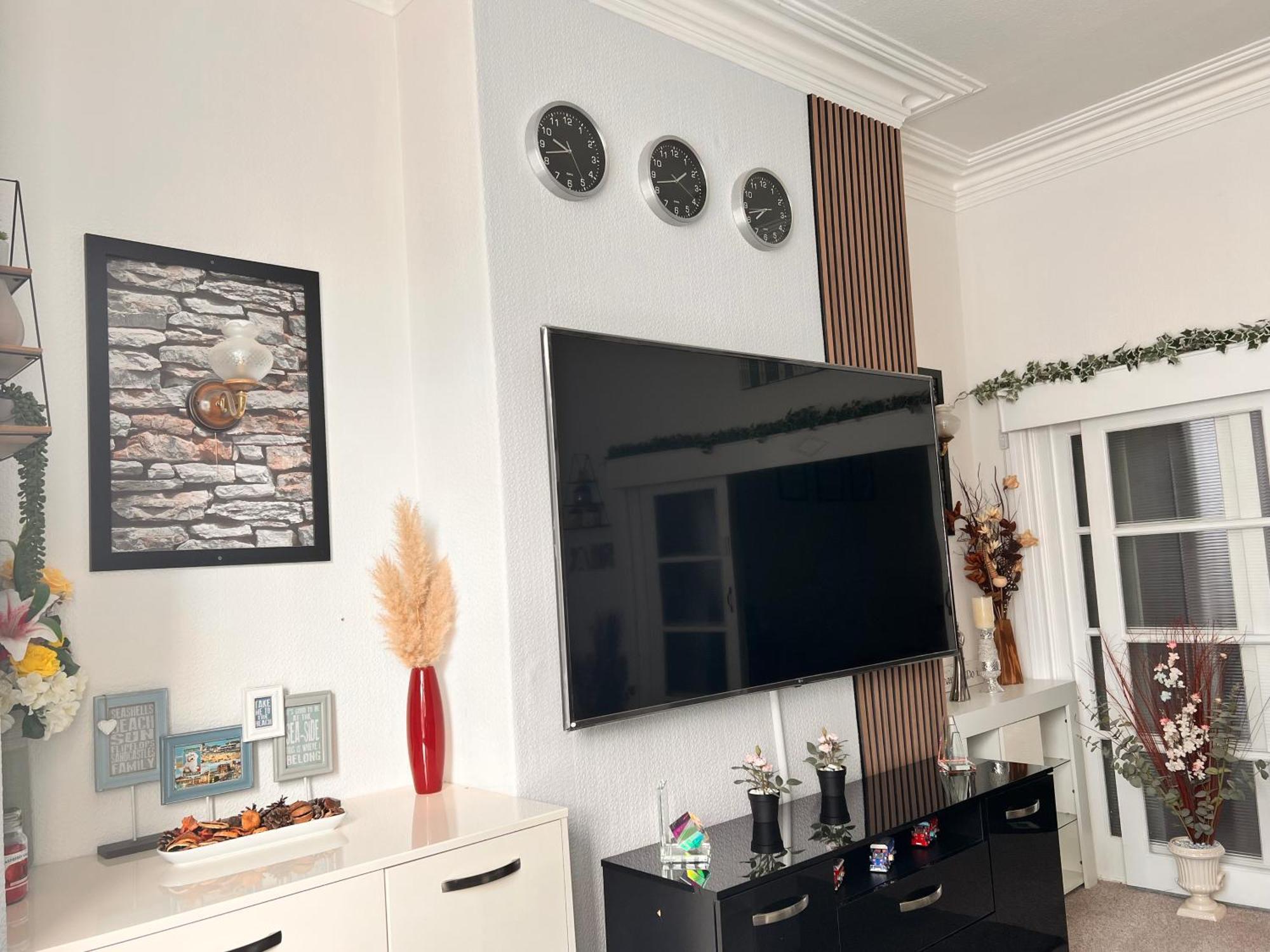 Victoria House - Self Catering Quiet Guesthouse - Adult Singles And Couples Only Blackpool Exterior foto